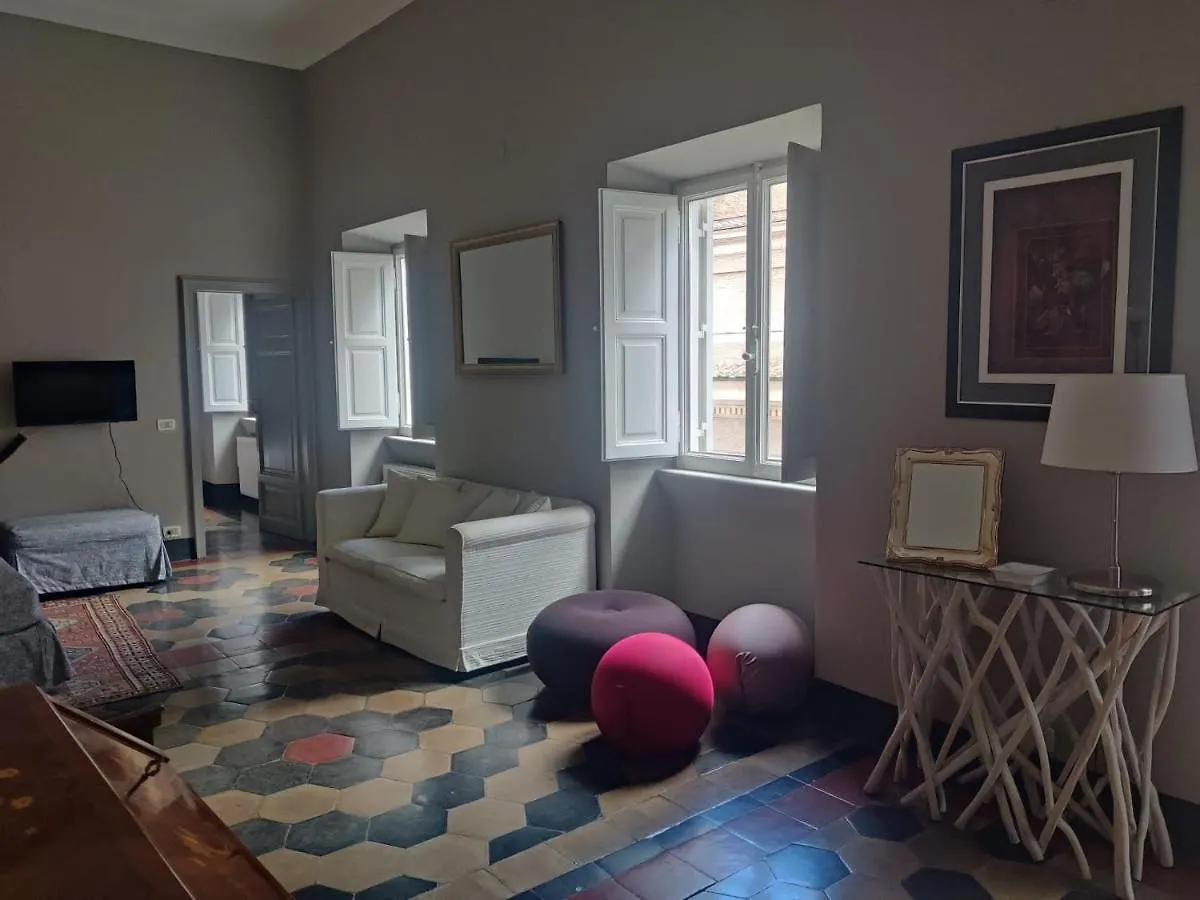 Warm Charming Apartment In Campo De Fiori Roma