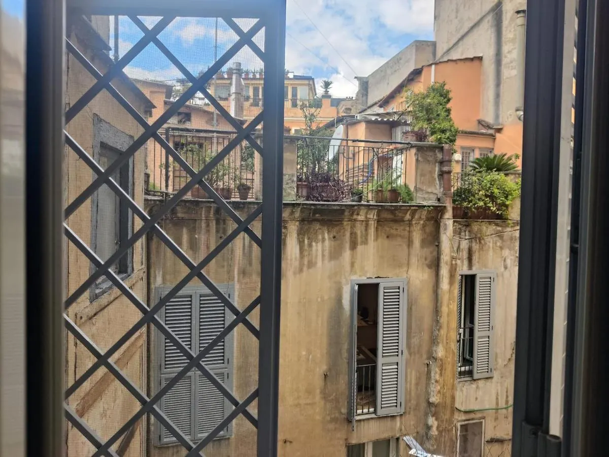Warm Charming Apartment In Campo De Fiori Roma